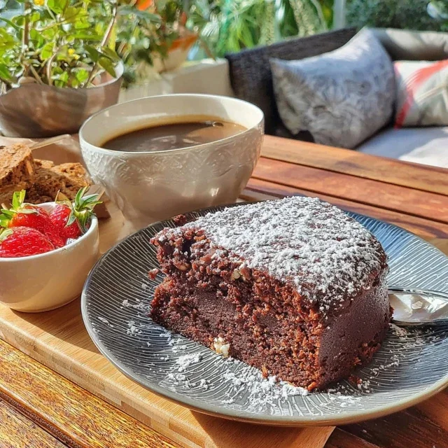 Bolo de Chocolate Fofinho com 3 Ingredientes