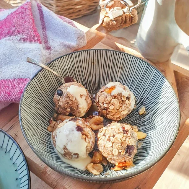 Bolas de Energia Nutritivas de Aveia e Mel