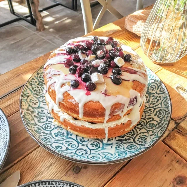 Deliciosamente Ácido Bolo de Limão e Mirtilo, Uma Must-Try para Suas Celebrações