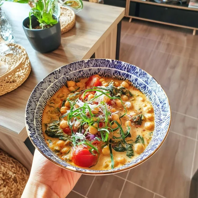 Delicious Chickpea, Coconut, and Spinach Curry