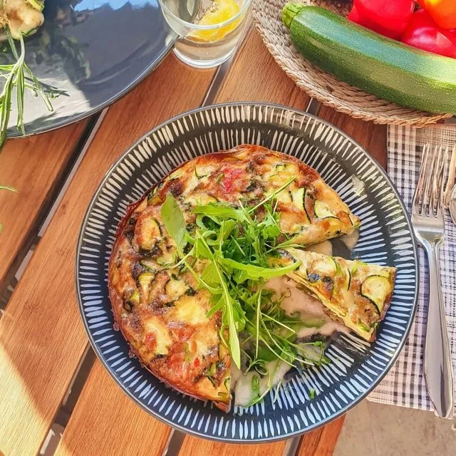 Frittata de Abobrinha e Ervas Frescas