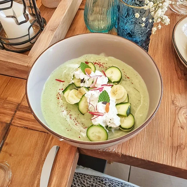 Gazpacho Refrescante de Pepino e Hortelã