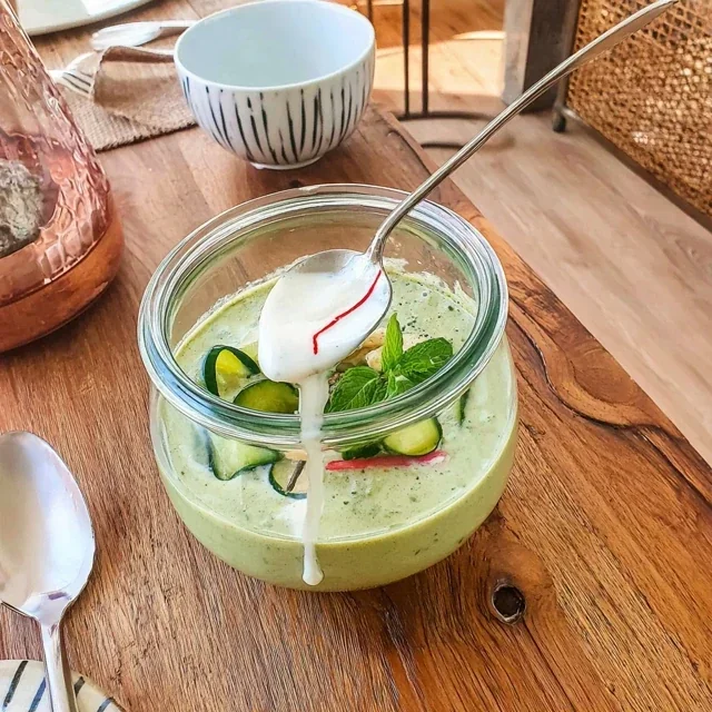 Gazpacho Refrescante de Pepino e Hortelã